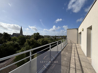 Appartement - 99 m² - 4 pièces