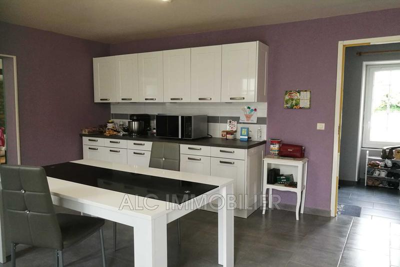 Maison - 140 m² - 5 pièces