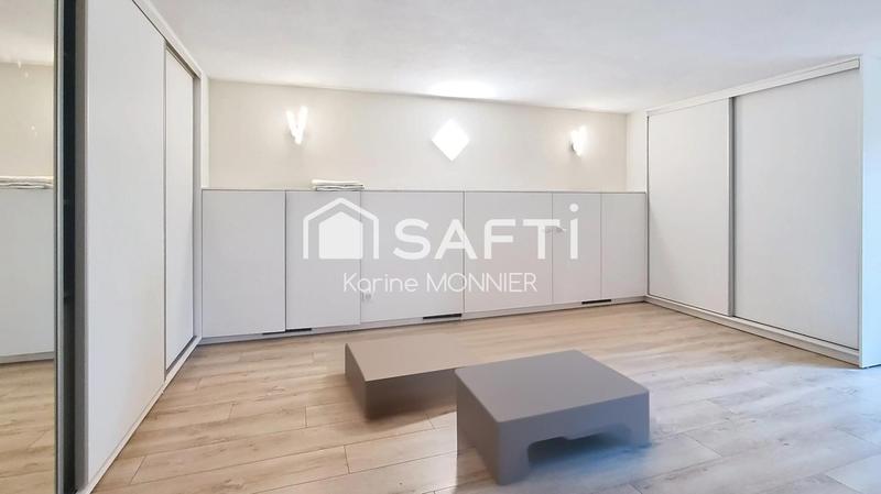 Maison - 418 m² - 10 pièces