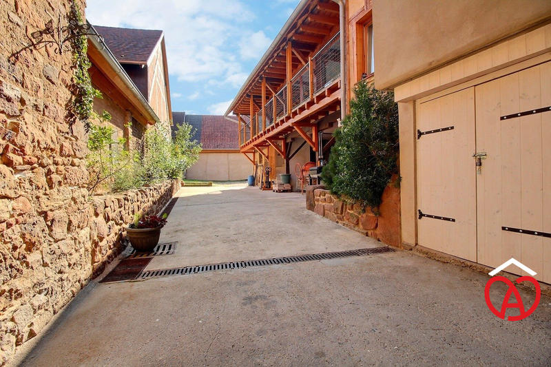 Maison - 181 m² - 8 pièces