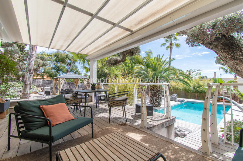 Maison - 215 m² - 6 pièces