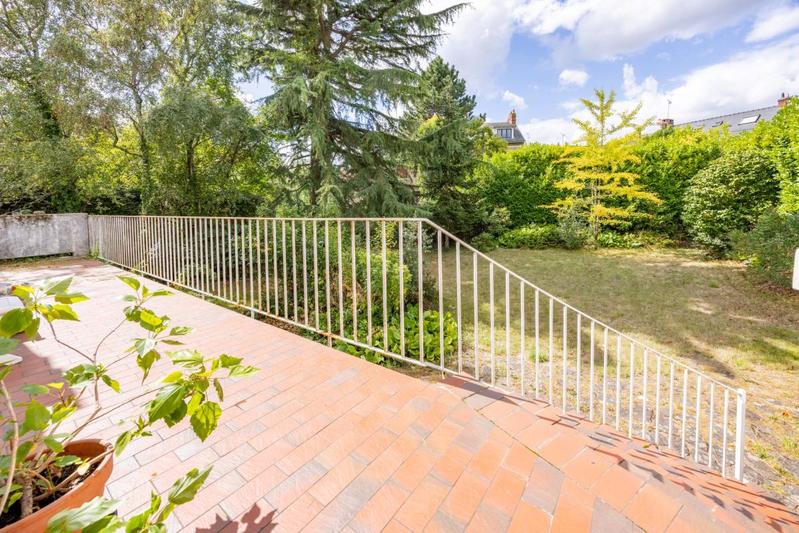 Maison d'architecte - 210 m² - 8 pièces