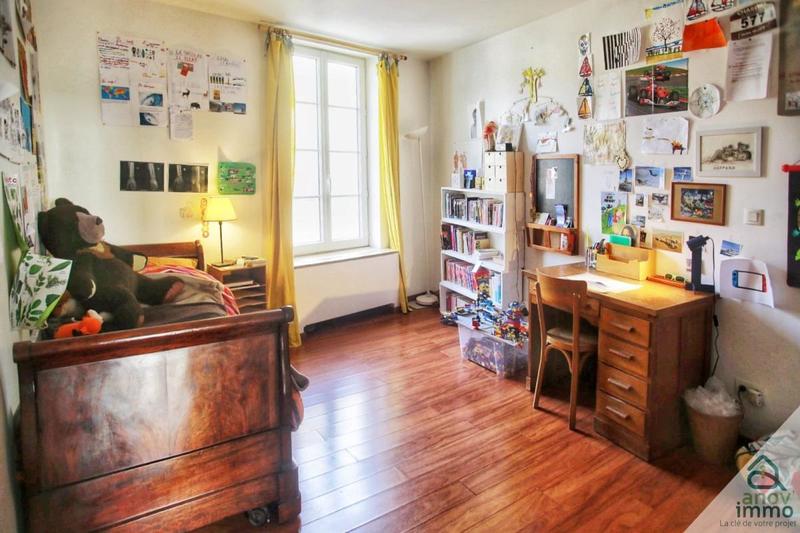 Maison de ville - 234 m² - 9 pièces