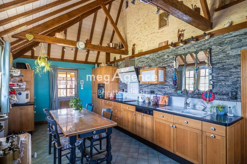 Maison - 170 m² - 6 pièces