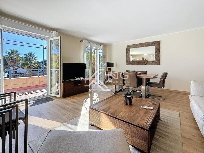 Appartement - 95 m² - 4 pièces