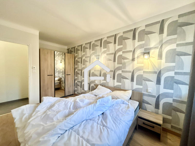 Appartement - 90 m² - 4 pièces