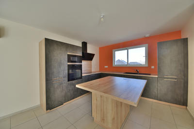 Maison - 92 m² - 4 pièces