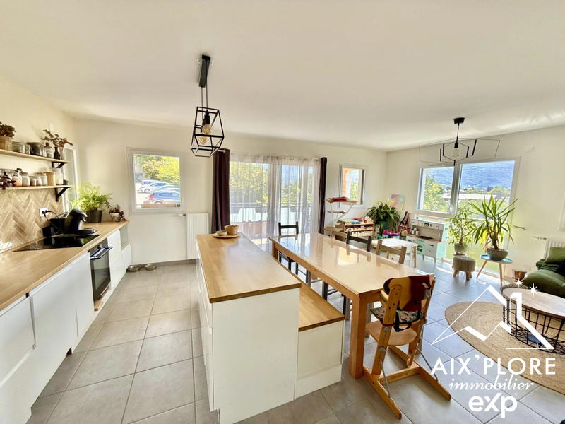 Appartement - 92 m² - 4 pièces