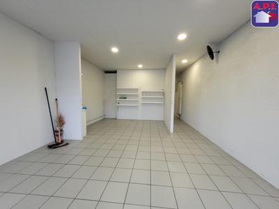 Local d'activités - 73 m² - 2 pièces
