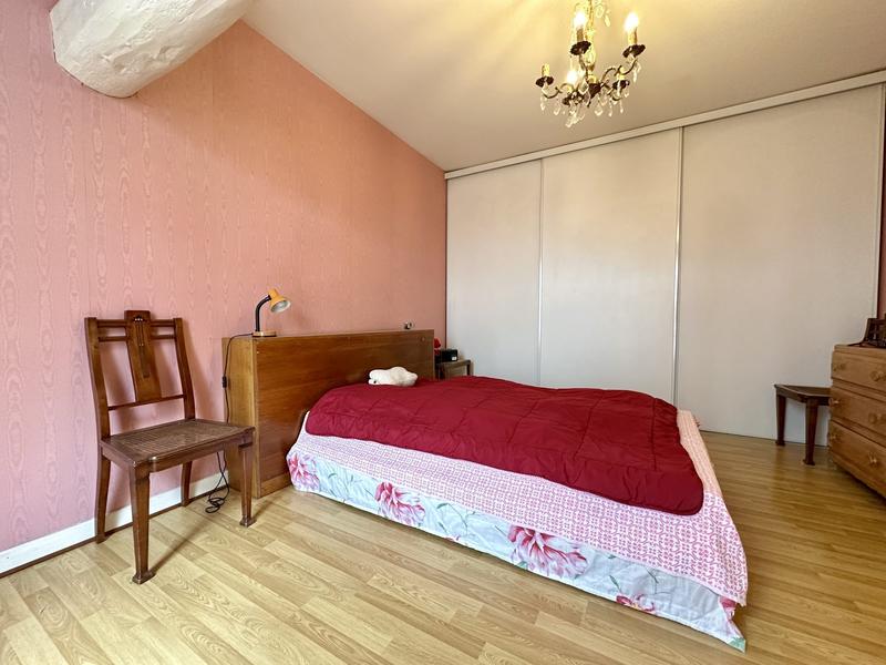 Maison ancienne - 241 m² - 6 pièces