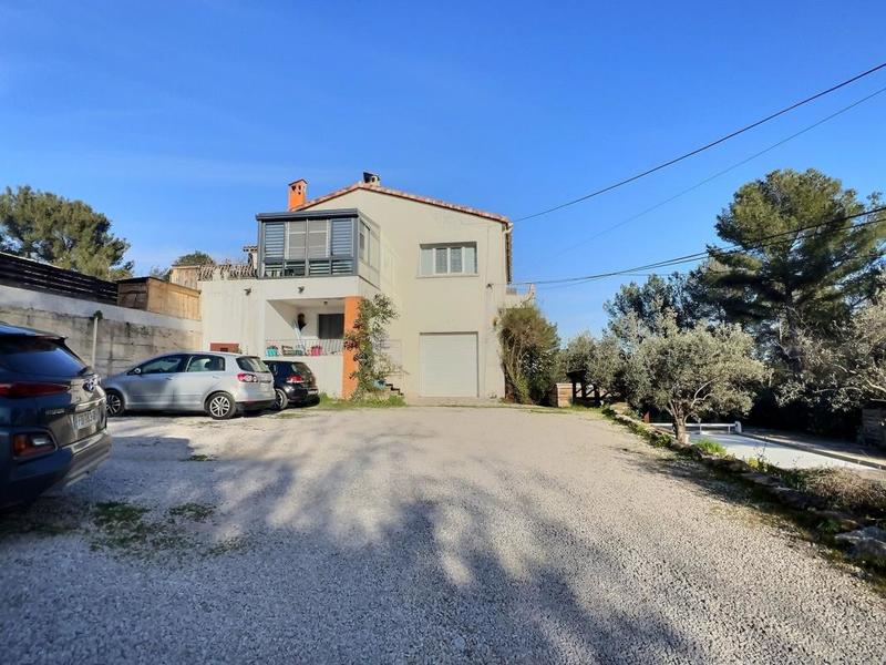 Maison de ville - 70 m² - 3 pièces