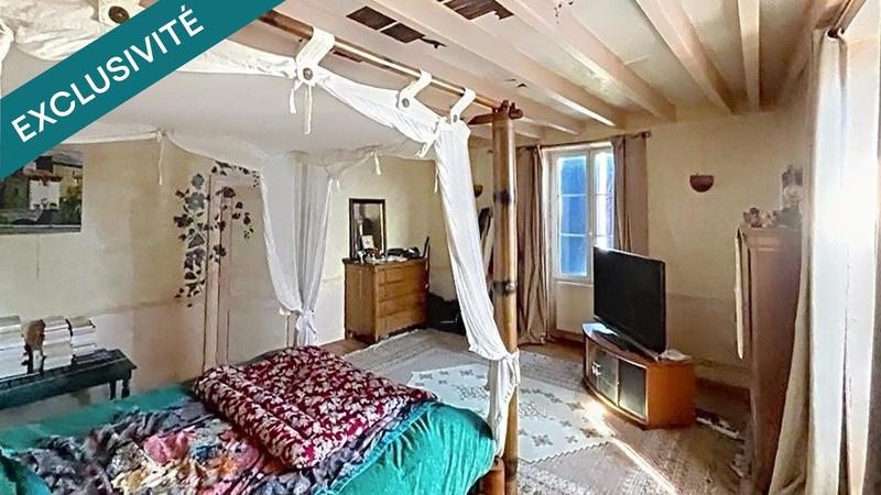 Maison - 302 m² - 10 pièces