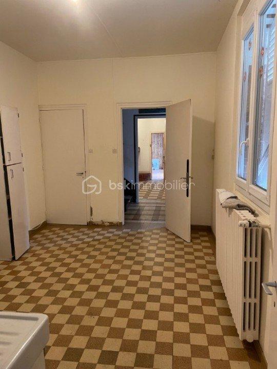 Maison ancienne - 120 m² - 9 pièces