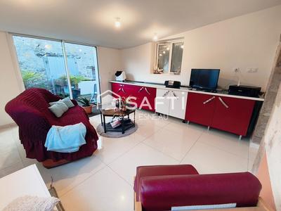 Maison - 92 m² - 4 pièces