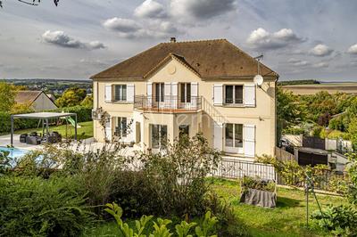 Maison - 262 m² - 11 pièces