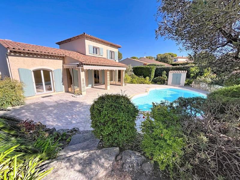 Maison - 128 m² - 5 pièces