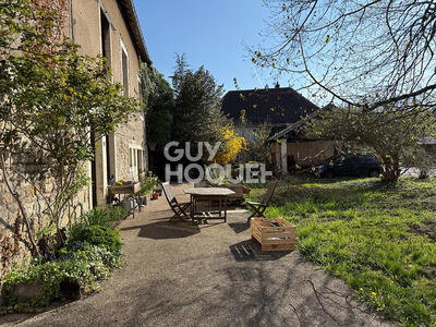 Maison - 330 m² - 14 pièces