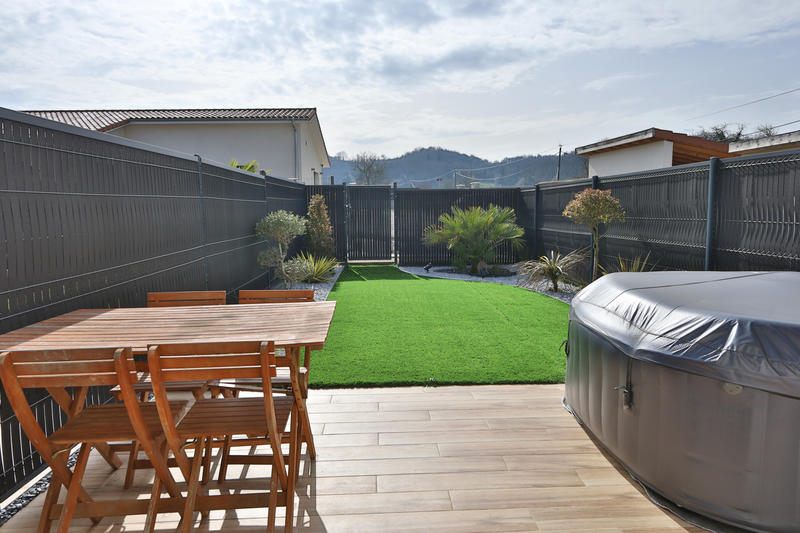 Appartement - 95 m² - 4 pièces