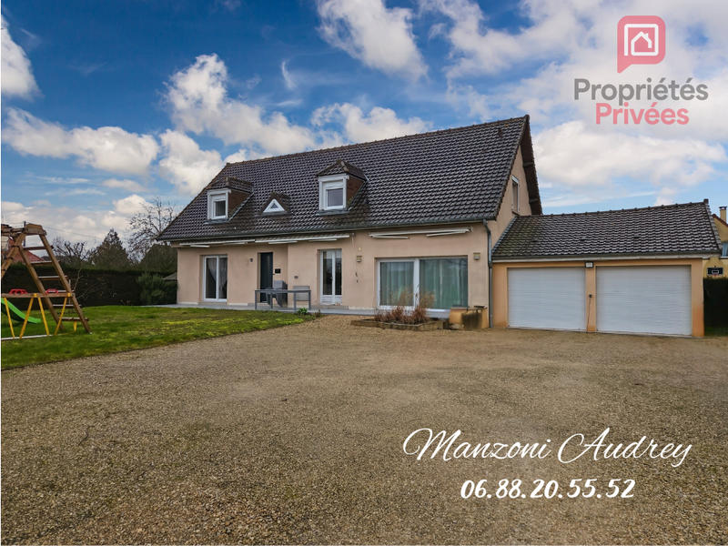 Maison - 166 m² - 8 pièces