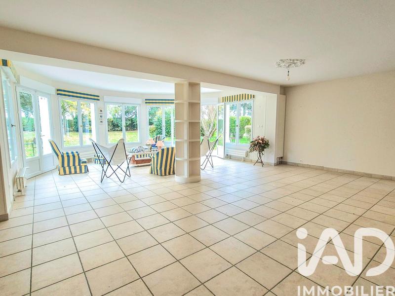 Maison - 200 m² - 7 pièces