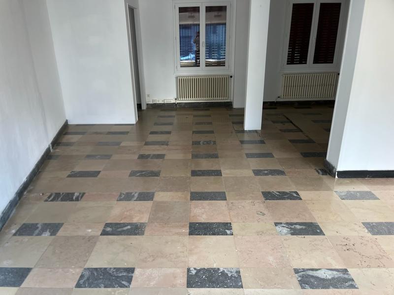 Local commercial - 89 m² - 3 pièces