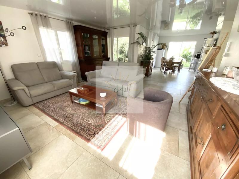 Maison - 128 m² - 6 pièces