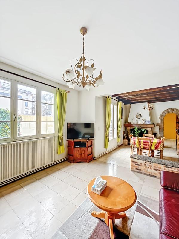 Maison - 91 m² - 4 pièces