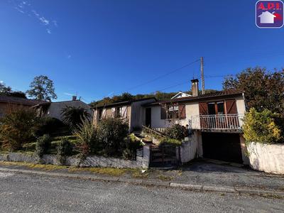 Maison - 100 m² - 6 pièces