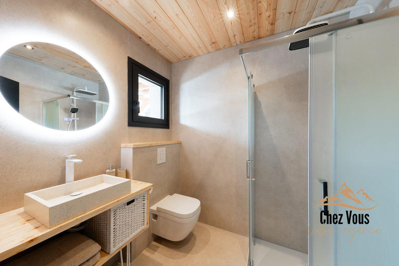 Châlet - 255 m² - 6 pièces