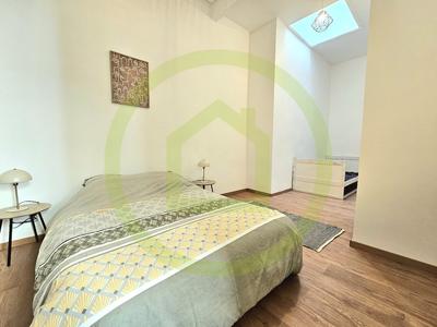 Appartement ancien - 75 m² - 3 pièces