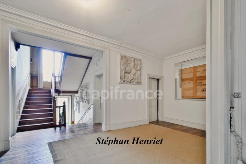 Maison de maîtres - 388 m² - 9 pièces