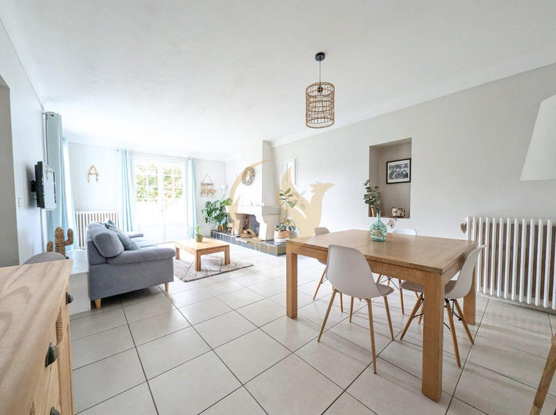 Maison - 145 m² - 7 pièces