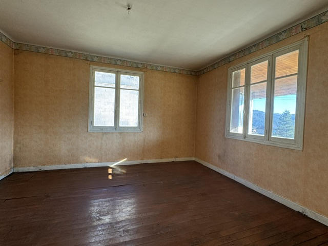 Maison - 139 m² - 6 pièces