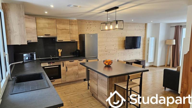 Appartement - 75 m² - 3 pièces