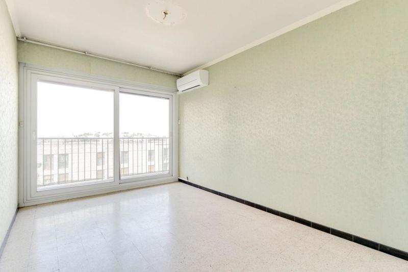 Appartement - 90 m² - 4 pièces