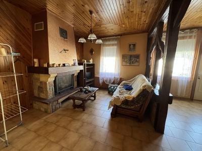 Maison - 102 m² - 4 pièces