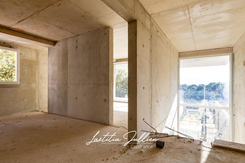 Maison - 250 m² - 5 pièces