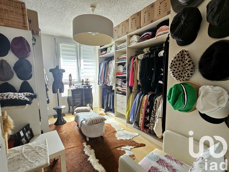 Appartement - 85 m² - 5 pièces