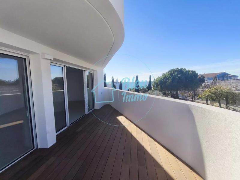 Appartement - 77 m² - 3 pièces