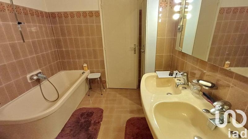 Maison - 209 m² - 11 pièces