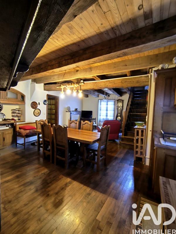 Maison de village - 90 m² - 6 pièces