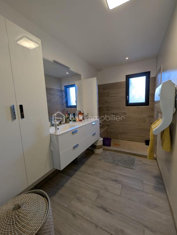 Maison - 80 m² - 3 pièces