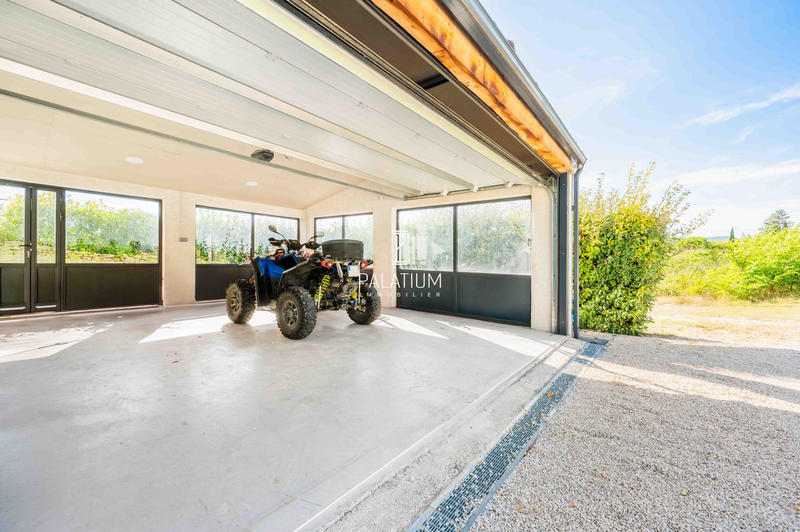 Villa - 268 m² - 7 pièces