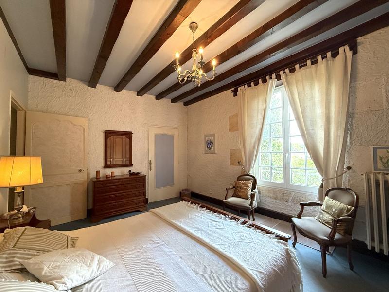 Maison - 333 m² - 9 pièces