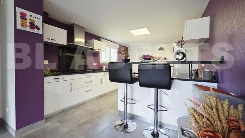 Maison - 150 m² - 6 pièces