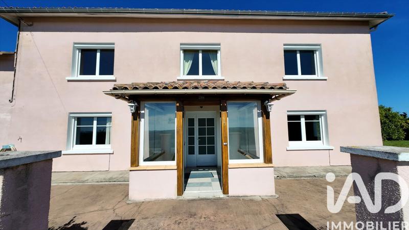 Maison - 210 m² - 5 pièces