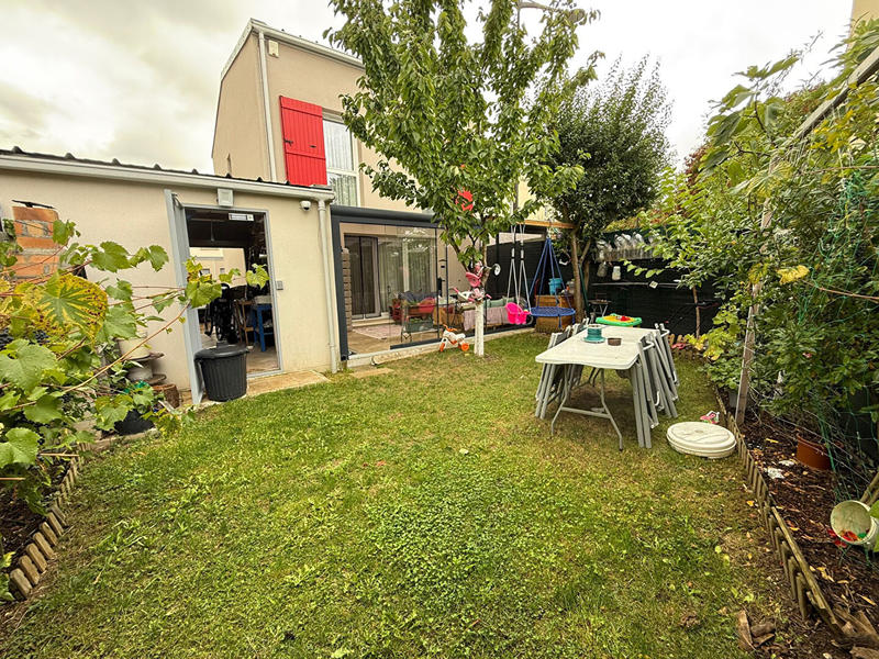 Maison - 110 m² - 6 pièces