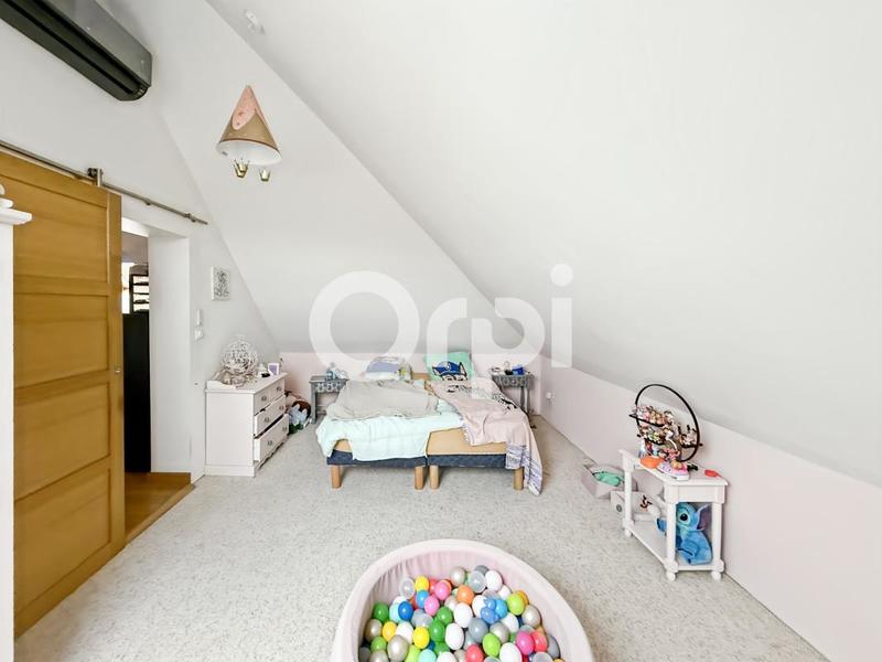 Maison - 137 m² - 5 pièces