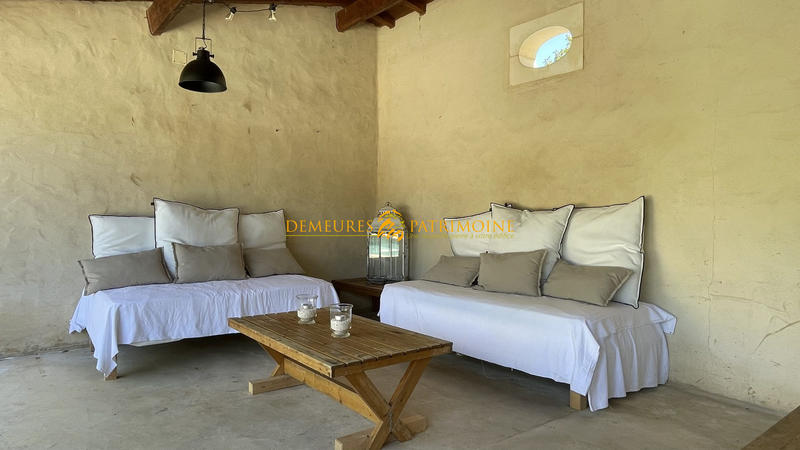 Maison - 250 m² - 7 pièces