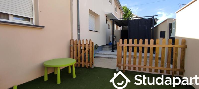 Chambre - 9 m² - 1 pièce